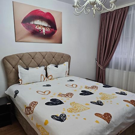 Chic Apartment- Place To Remember Galac Kültér fotó
