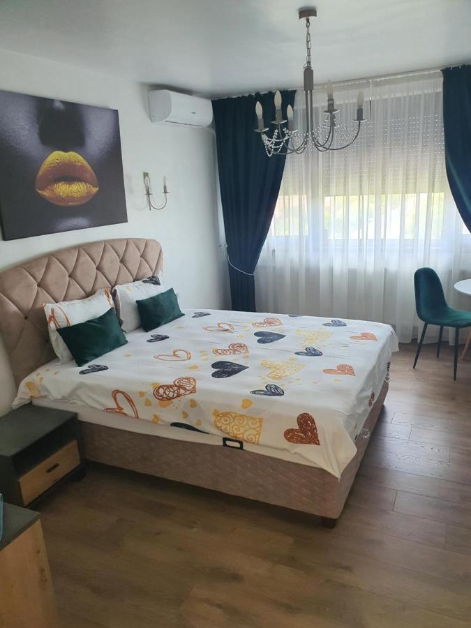 Chic Apartment- Place To Remember Galac Kültér fotó