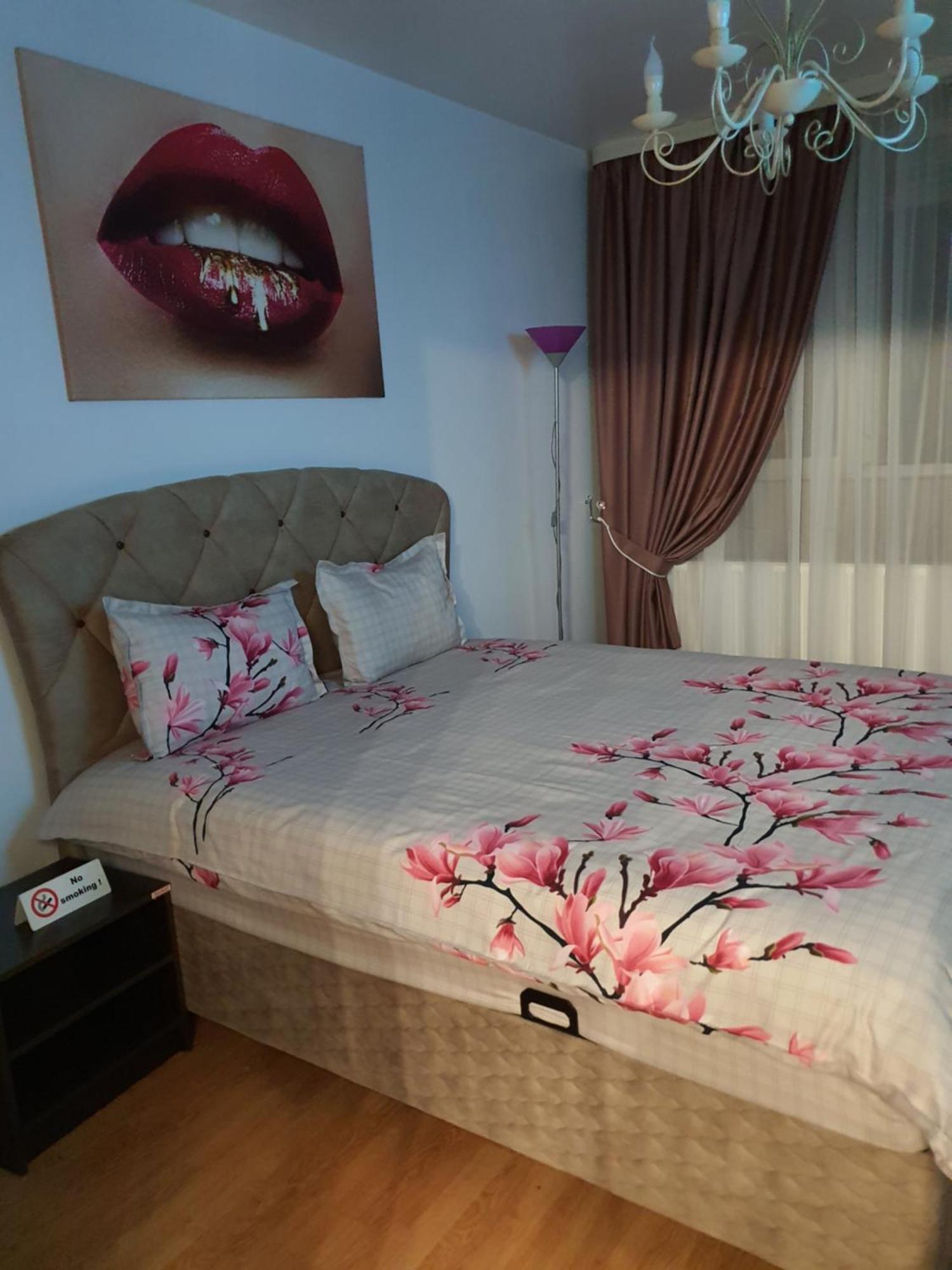 Chic Apartment- Place To Remember Galac Kültér fotó