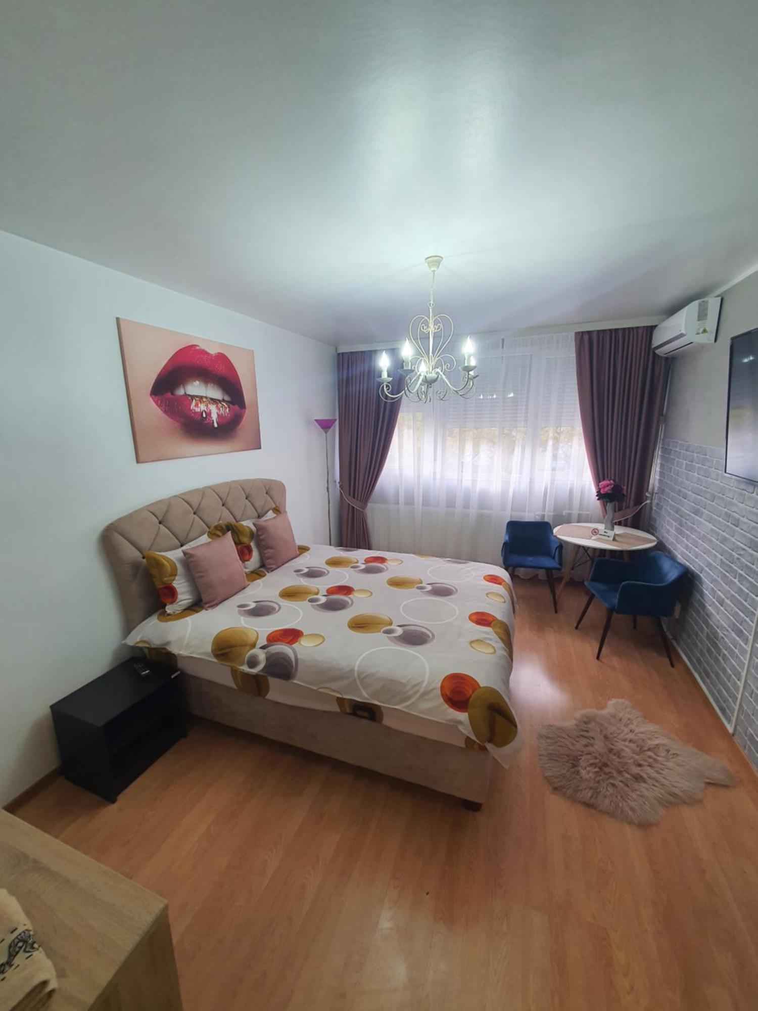 Chic Apartment- Place To Remember Galac Kültér fotó