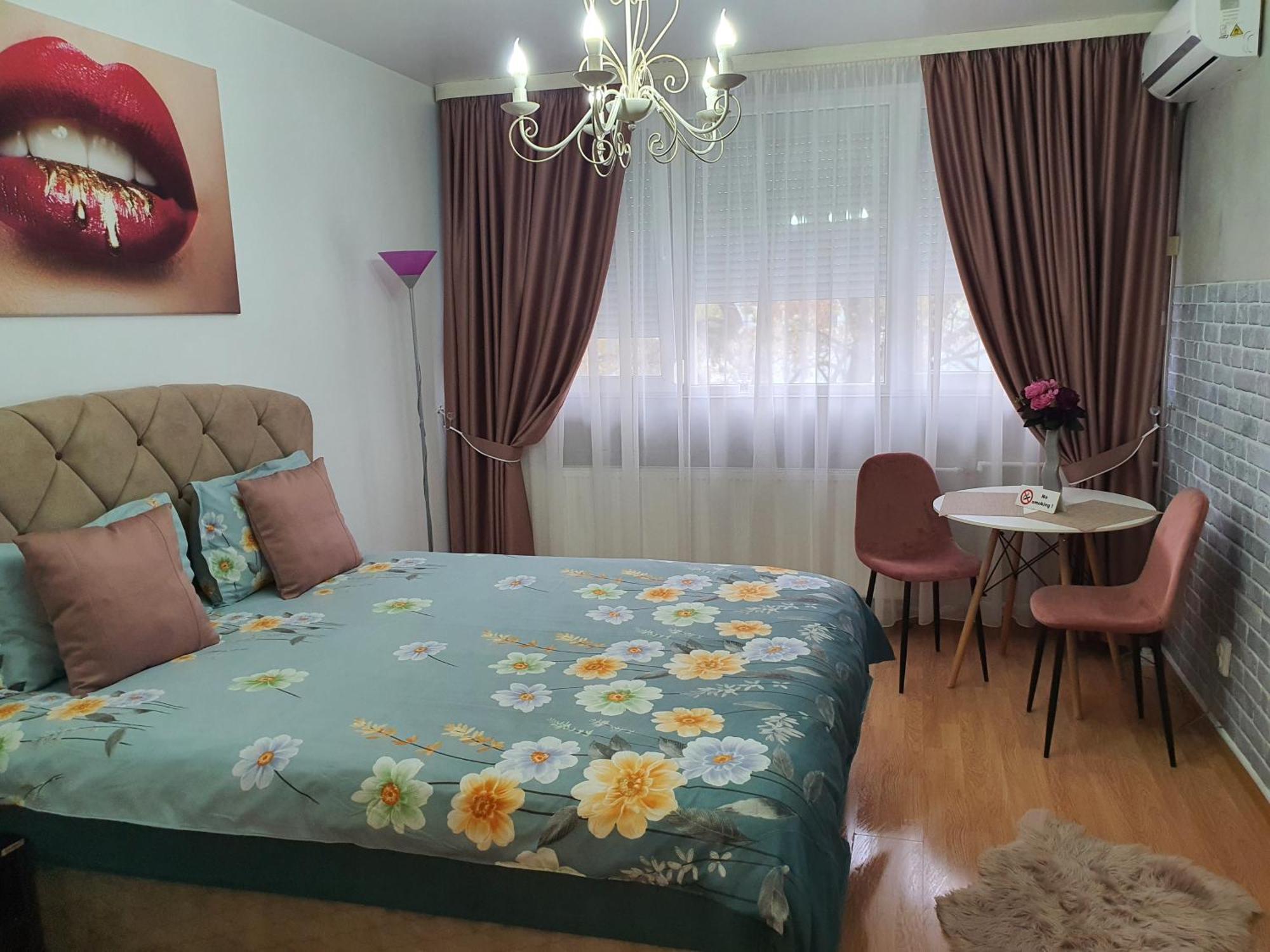 Chic Apartment- Place To Remember Galac Kültér fotó