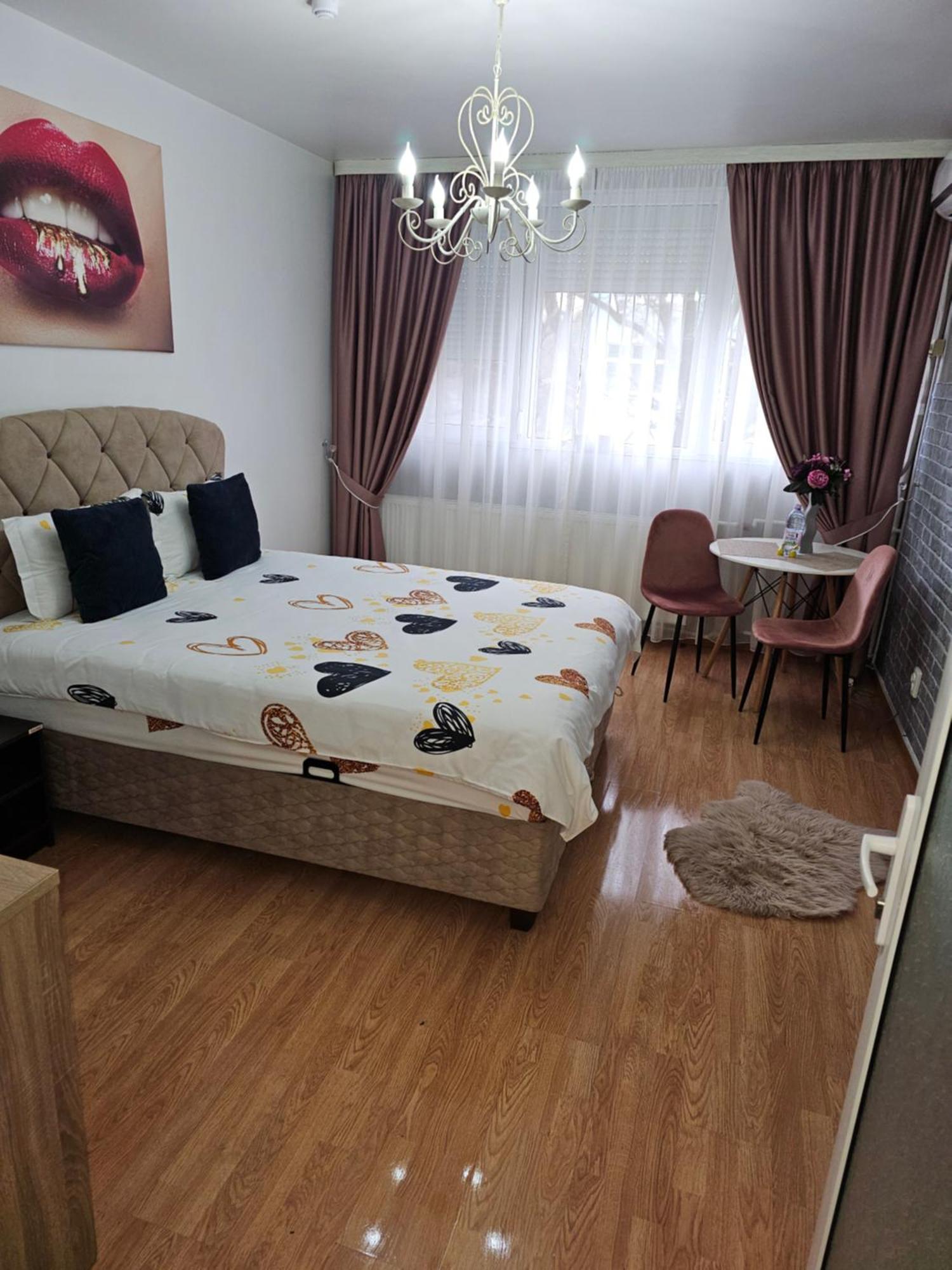 Chic Apartment- Place To Remember Galac Kültér fotó