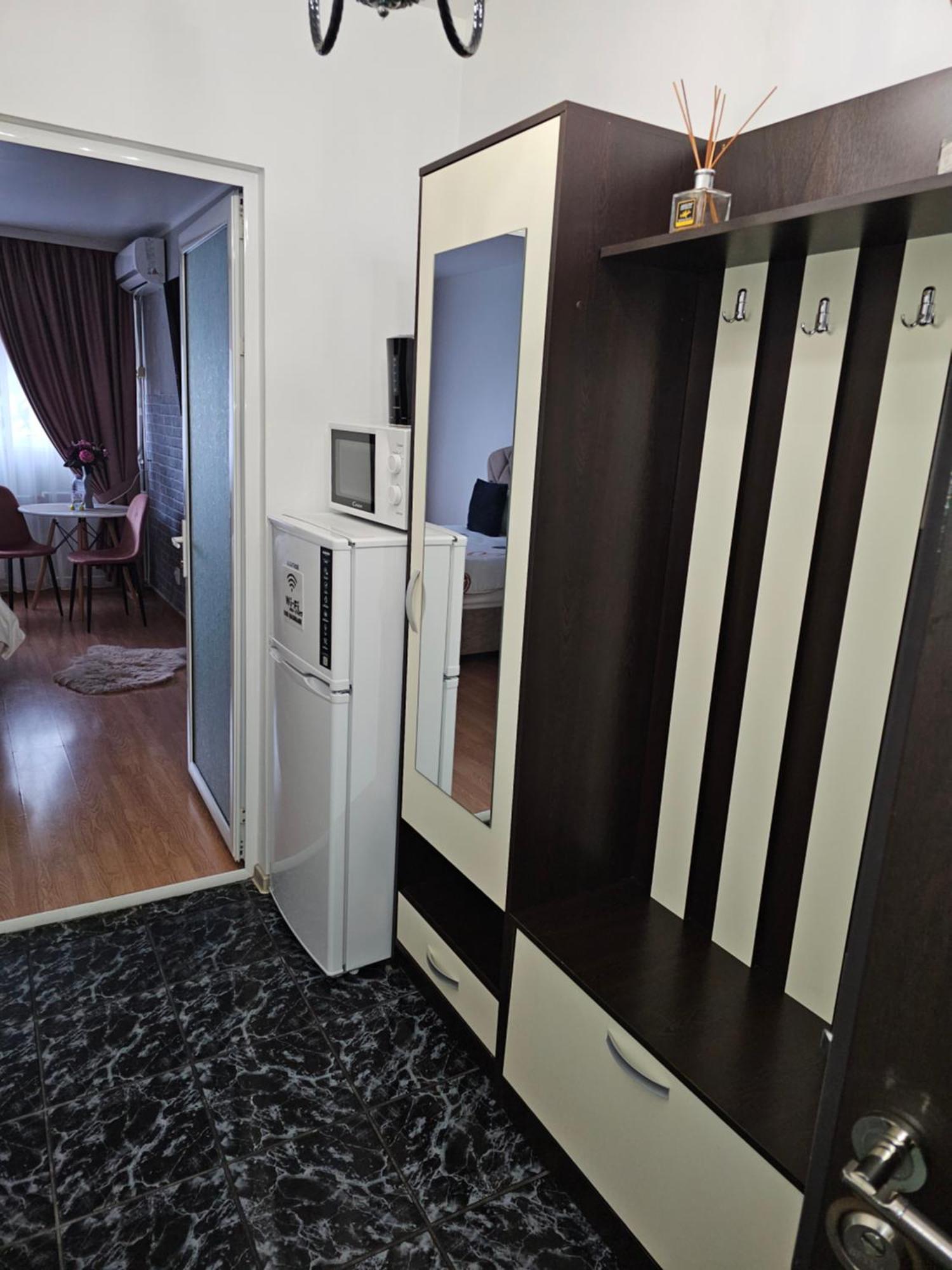Chic Apartment- Place To Remember Galac Szoba fotó