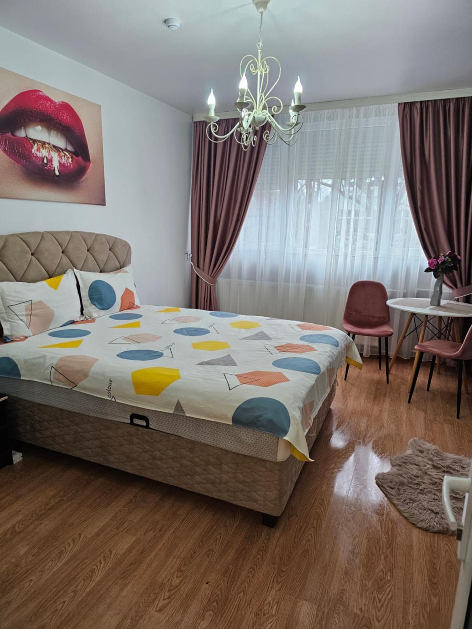 Chic Apartment- Place To Remember Galac Kültér fotó